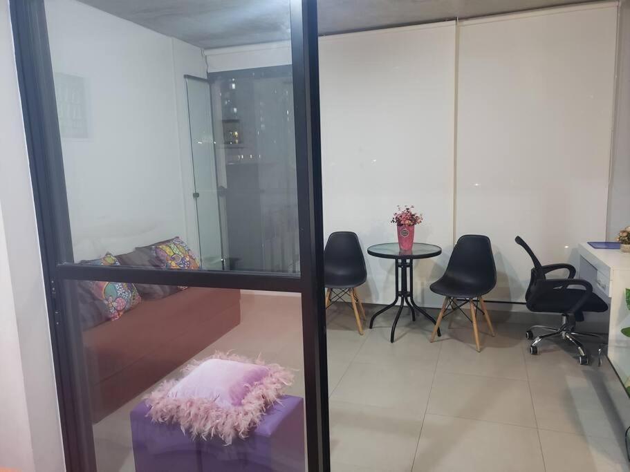 Lindo Studio No Bom Retiro Prox Ao Anhembi Sambodromo Com Wifi Sao Paulo Exterior photo